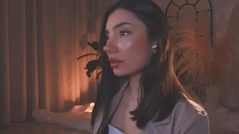 Amy Armstrong online show from 10/06/25, 12:30