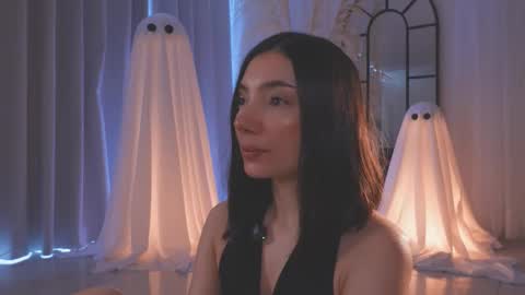 Amy Armstrong online show from 10/21/25, 02:29