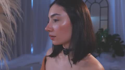 Amy Armstrong online show from 11/17/25, 09:31