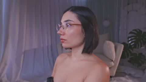 Snapshot of amyarmstrong chatting on 06/17/26, 10:10 Amy Armstrong online show from 06/17/26, 10:10