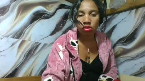 Snapshot of amyatche chatting on 07/01/26, 11:37 Amyatche online show from 07/01/26, 11:37