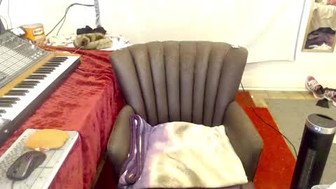 Trashely Gimpson online show from 02/09/26, 09:13