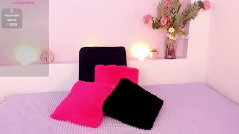 My name is AMY... Nice to meet you  thumb up me please its important online show from 12/27/24, 03:59