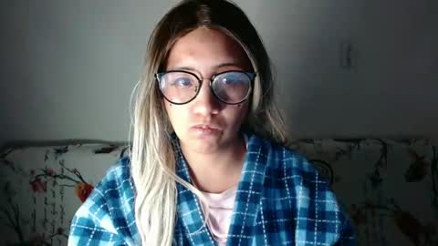 Snapshot of amycosplay99 chatting on 12/27/24, 09:17 amycosplay99 online show from 12/27/24, 09:17