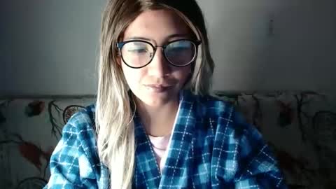 Snapshot of amycosplay99 chatting on 12/29/24, 02:27 amycosplay99 online show from 12/29/24, 02:27