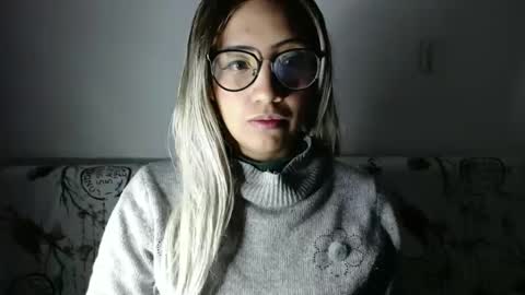 Snapshot of amycosplay99 chatting on 12/31/24, 04:27 amycosplay99 online show from 12/31/24, 04:27