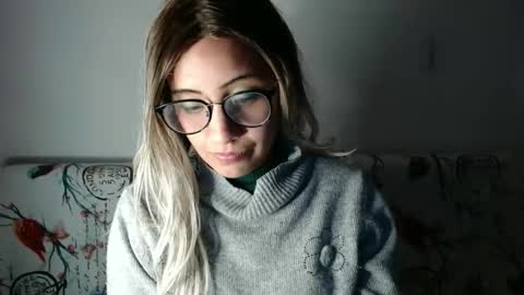 Snapshot of amycosplay99 chatting on 12/31/24, 10:58 amycosplay99 online show from 12/31/24, 10:58