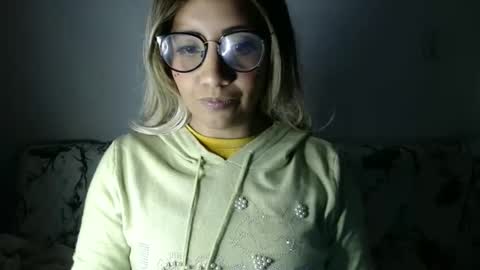 Snapshot of amycosplay99 chatting on 01/02/25, 08:17 amycosplay99 online show from 01/02/25, 08:17