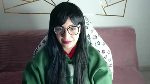 Snapshot of amycosplay_99 chatting on 11/25/25, 05:07 amycosplay_99 online show from 11/25/25, 05:07