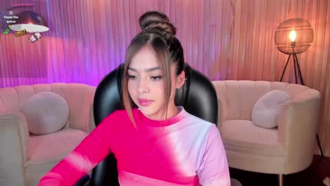 Snapshot of amydavis_ chatting on 12/07/24, 11:12 Amy online show from 12/07/24, 11:12