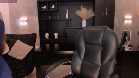 Snapshot of amydavis_ chatting on 01/10/25, 08:04 Amy online show from 01/10/25, 08:04