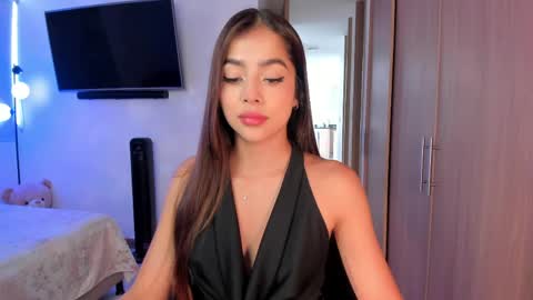 Snapshot of amydavis_ chatting on 04/27/26, 08:18 Amy online show from 04/27/26, 08:18