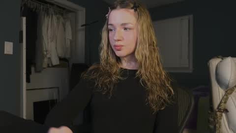 Amy online show from 10/26/25, 02:39