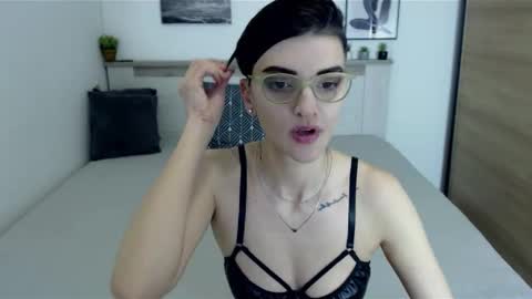 Hi there guys  My pleasure in your hands  pvt is open online show from 01/07/25, 08:13