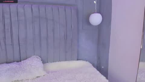 Amy ... Nice to meet u   thumb up me please its important online show from 01/09/25, 03:26