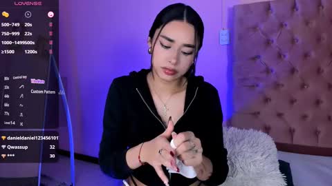 Amy ... Nice to meet u   thumb up me please its important online show from 02/25/25, 06:36