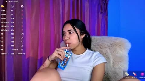 Amy ... Nice to meet u   thumb up me please its important online show from 09/14/25, 11:04