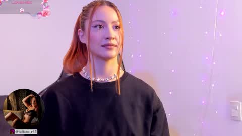 Snapshot of amypond__ chatting on 10/06/25, 12:35 Amy online show from 10/06/25, 12:35