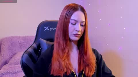 Snapshot of amypond__ chatting on 10/25/25, 10:01 Amy online show from 10/25/25, 10:01