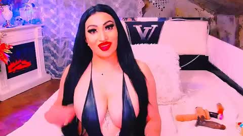 Snapshot of amyrarosera chatting on 05/08/26, 10:04 Alimoonyia online show from 05/08/26, 10:04