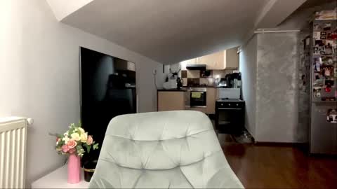 amyroberta92 online show from 02/12/25, 06:51