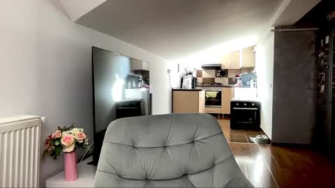 amyroberta92 online show from 03/04/25, 07:30