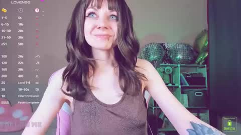 Snapshot of amyrose69 chatting on 03/30/26, 08:54 Amy Rose online show from 03/30/26, 08:54