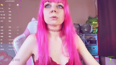 Snapshot of amyrose69 chatting on 04/13/26, 12:43 Amy Rose online show from 04/13/26, 12:43