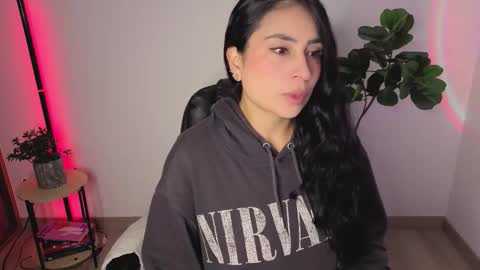 Aleja  online show from 10/21/25, 06:36