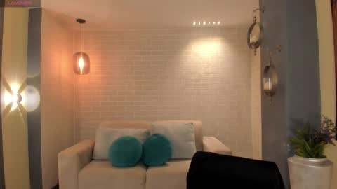 AMY R  online show from 03/14/26, 12:10