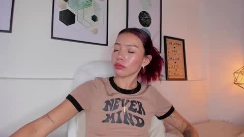 Amy online show from 09/15/25, 01:55