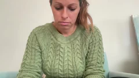 Snapshot of amysmilez chatting on 10/17/25, 03:47 Amy Smilez online show from 10/17/25, 03:47