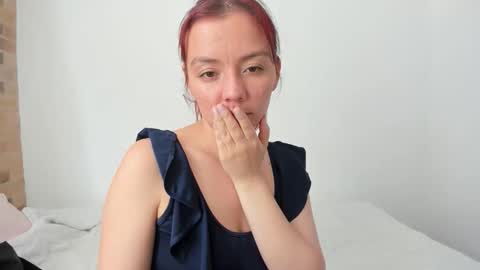 Snapshot of amysweet77 chatting on 11/18/25, 03:49 Madi online show from 11/18/25, 03:49