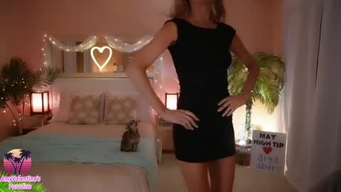 Snapshot of amyvalentine chatting on 05/15/26, 06:20 AmyValentine online show from 05/15/26, 06:20
