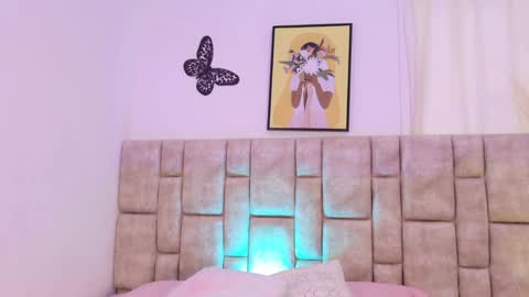 Snapshot of amyvegaa_ chatting on 11/23/25, 04:18 amyvegaa_ online show from 11/23/25, 04:18