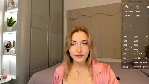 Snapshot of amyvilvet chatting on 05/12/26, 09:23 amyvilvet online show from 05/12/26, 09:23