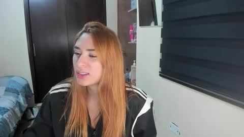 Snapshot of amywalker01 chatting on 03/27/26, 11:37 amy online show from 03/27/26, 11:37