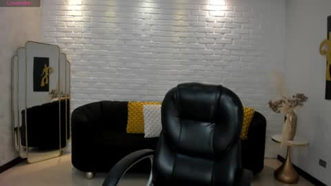 AMY WALKER online show from 01/23/25, 10:11