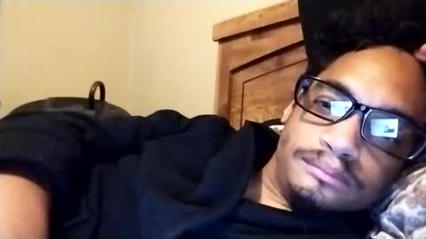 Snapshot of an377432 chatting on 10/18/25, 11:16 an377432 online show from 10/18/25, 11:16