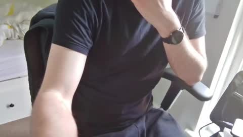 Snapshot of an4y8ot chatting on 04/07/26, 12:05 A online show from 04/07/26, 12:05