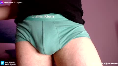 Snapshot of an_expose chatting on 04/09/26, 02:11 an expos online show from 04/09/26, 02:11