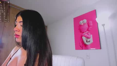 Ana online show from 09/15/25, 07:25