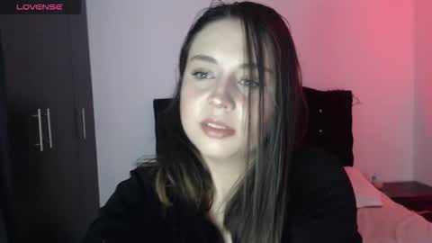 Snapshot of ana_arms_ chatting on 03/19/26, 04:22 ana_arms_ online show from 03/19/26, 04:22