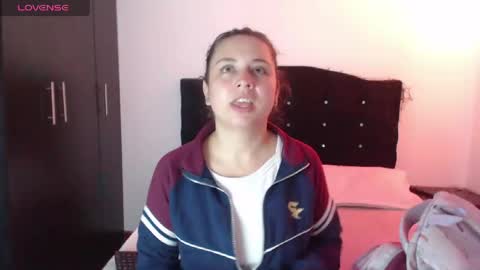 Snapshot of ana_arms_ chatting on 04/02/26, 02:47 ana_arms_ online show from 04/02/26, 02:47