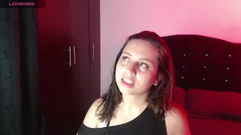 ana_arms_ online show from 05/24/26, 09:42