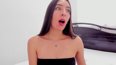 Ana  IG an castillo 1 online show from 01/31/25, 12:18