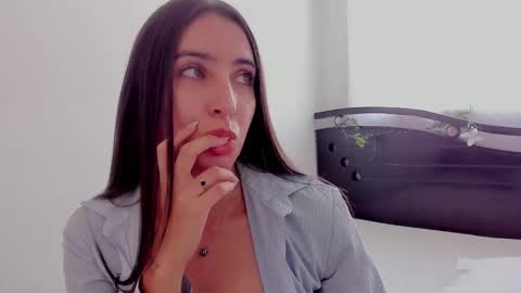 Ana  IG an castillo 1 online show from 03/10/25, 01:21