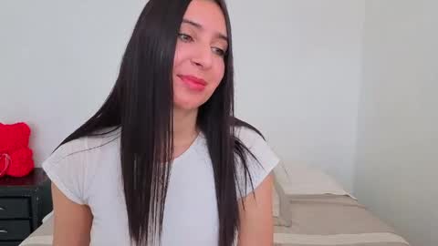 Snapshot of ana_castilo chatting on 04/08/26, 02:06 Ana IG an castillo 1 online show from 04/08/26, 02:06