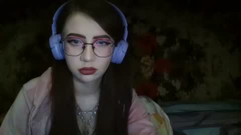 Snapshot of ana_dewitt chatting on 12/19/24, 06:56 ana dewitt online show from 12/19/24, 06:56