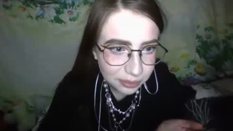 Snapshot of ana_dewitt chatting on 12/27/24, 05:16 ana dewitt online show from 12/27/24, 05:16